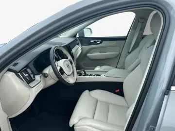 XC60 B5 B AWD Core GJR SiH WINTER FIS LED