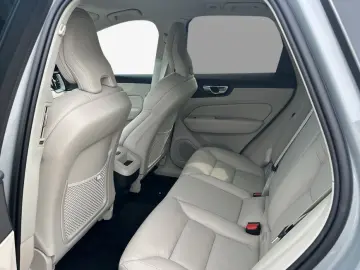 XC60 B5 B AWD Core GJR SiH WINTER FIS LED