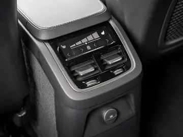 XC90 T8 AWD Bright