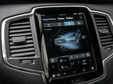 XC90 T8 AWD Bright