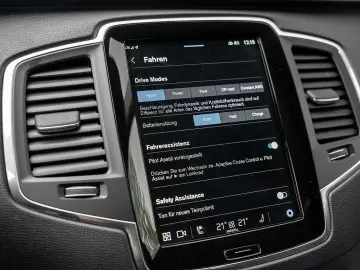 XC90 T8 AWD Bright