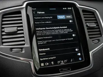 XC90 T8 AWD Bright