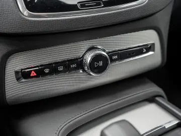 XC90 T8 AWD Bright