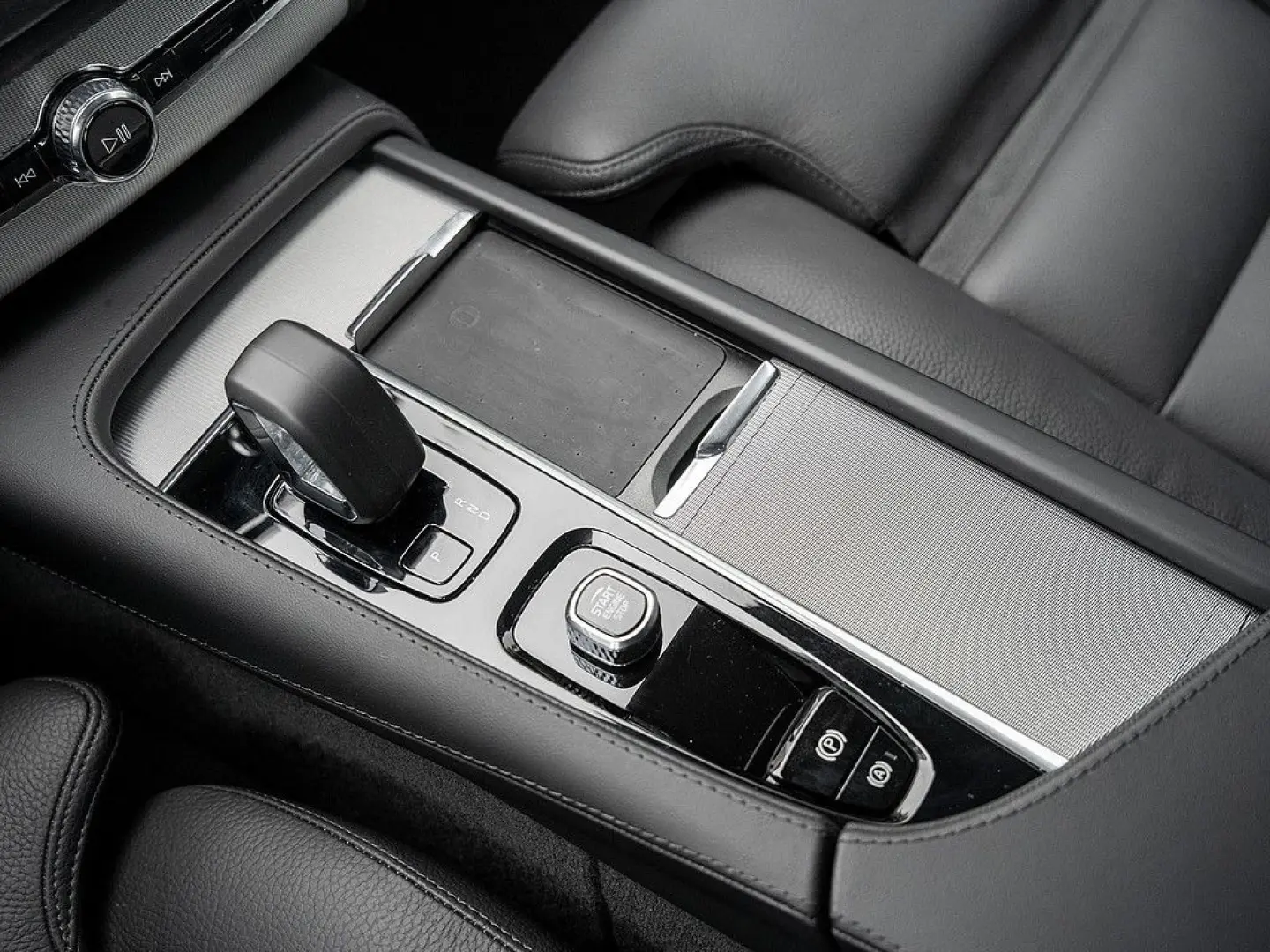 XC90 T8 AWD Bright
