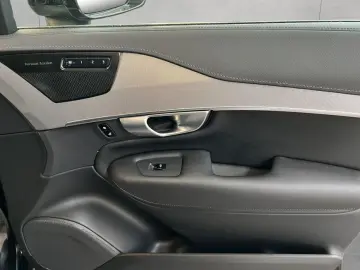 XC90 B5 AWD Plus-Bright 7S Glasd Standh 360° AHK