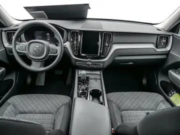 XC60 2.0 Core Recharge Plug-In Hybrid AWD