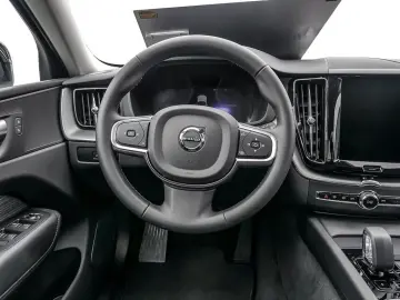 XC60 2.0 Core Recharge Plug-In Hybrid AWD
