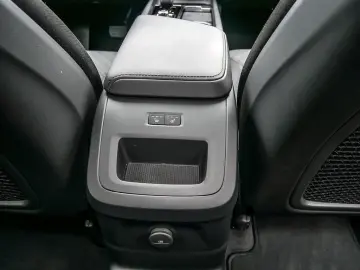 XC60 2.0 Core Recharge Plug-In Hybrid AWD