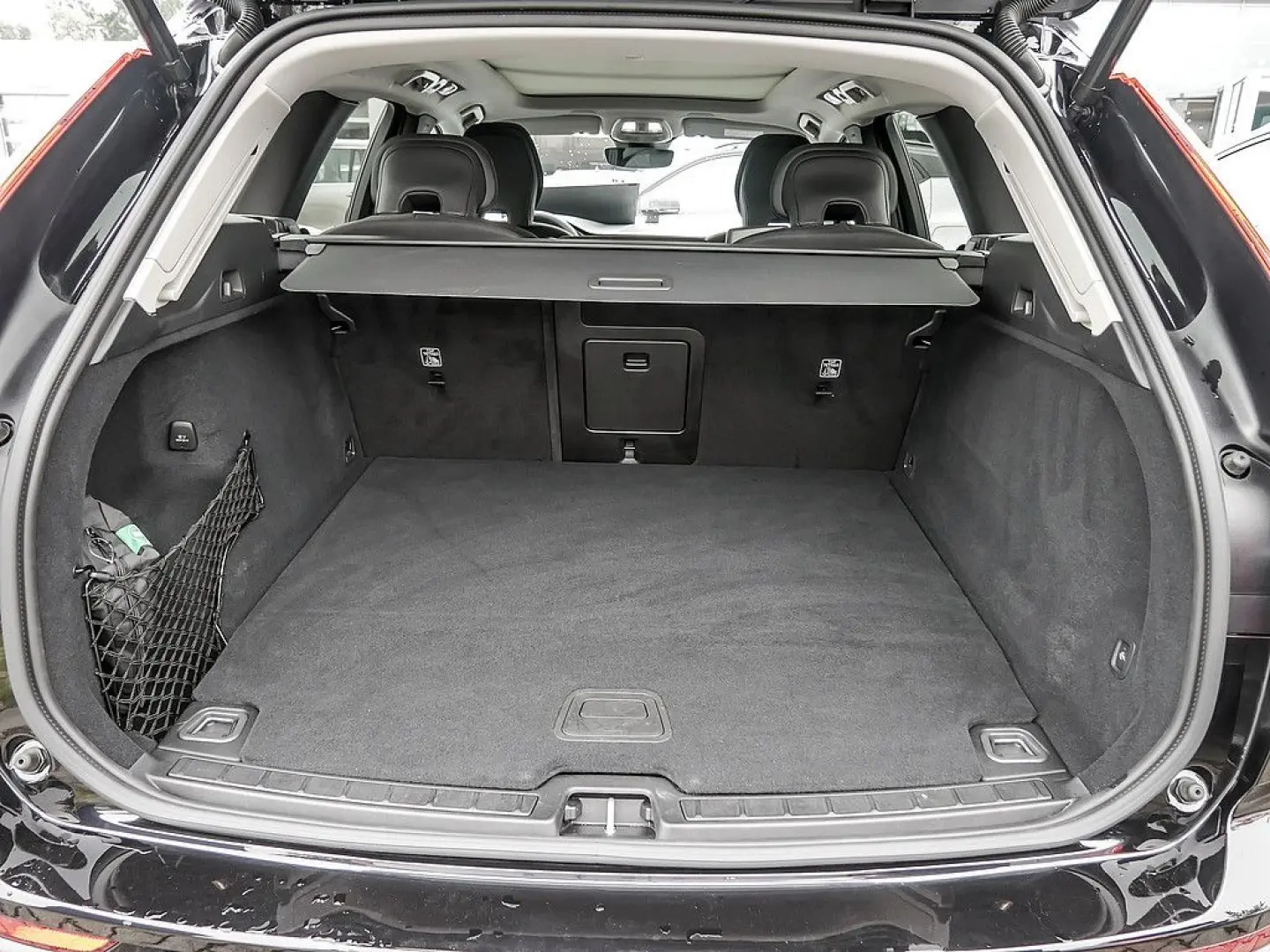 XC60 2.0 Core Recharge Plug-In Hybrid AWD