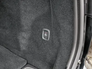 XC60 2.0 Core Recharge Plug-In Hybrid AWD