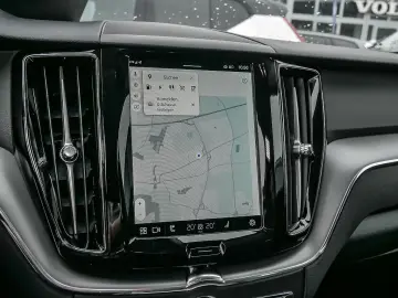 XC60 2.0 Core Recharge Plug-In Hybrid AWD