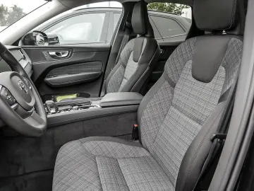 XC60 2.0 Core Recharge Plug-In Hybrid AWD