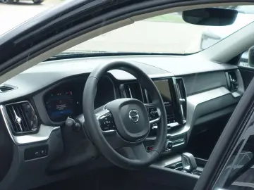 XC60 Recharge Plus Bright T8 AWD Pano/360°Cam/