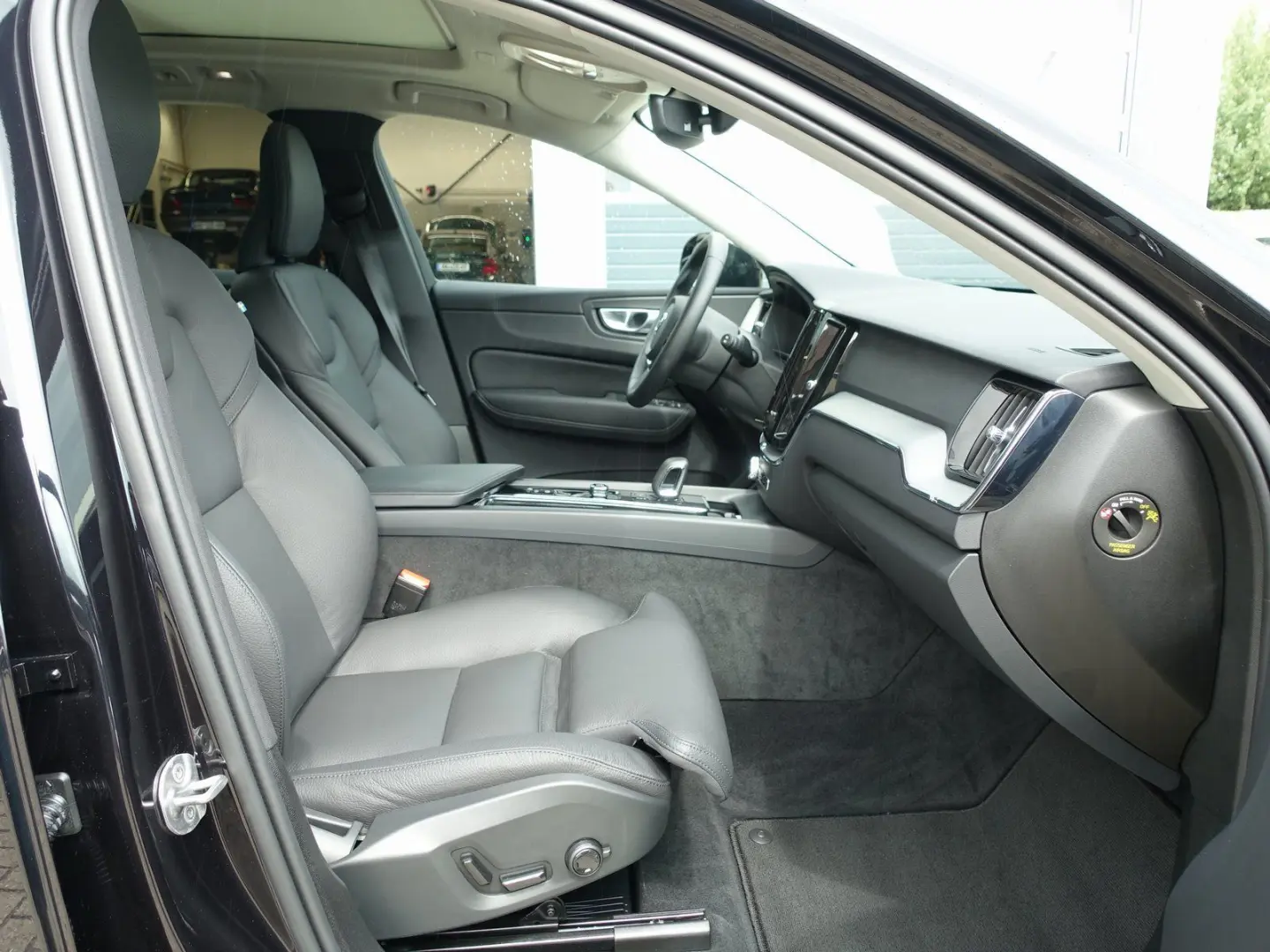 XC60 Recharge Plus Bright T8 AWD Pano/360°Cam/