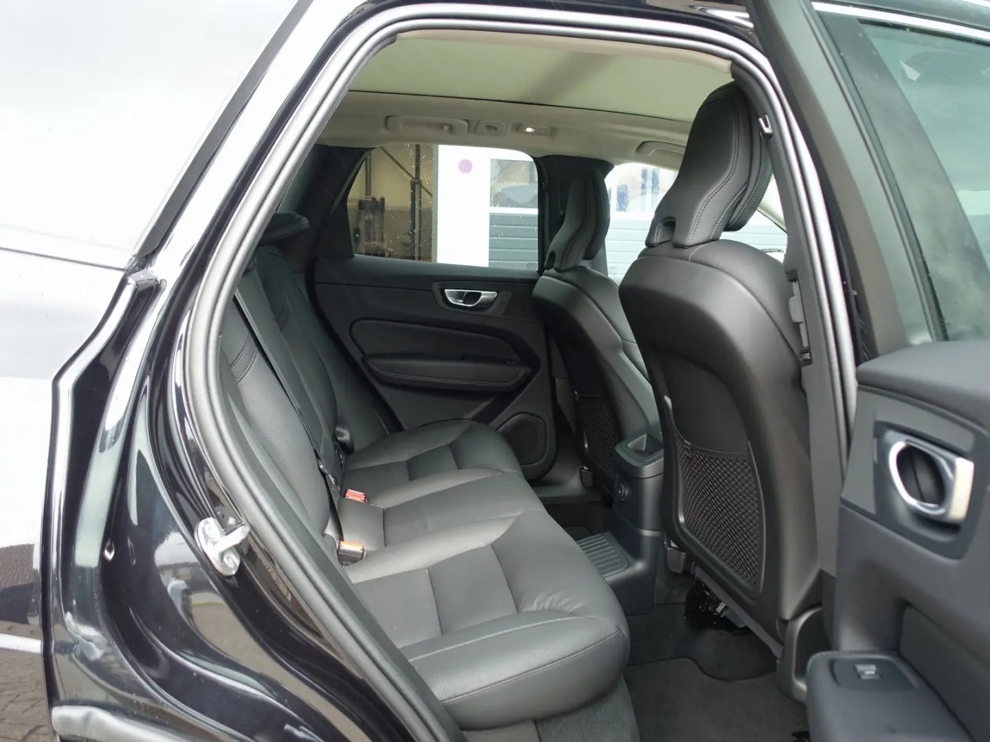 XC60 Recharge Plus Bright T8 AWD Pano/360°Cam/