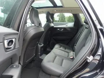 XC60 Recharge Plus Bright T8 AWD Pano/360°Cam/