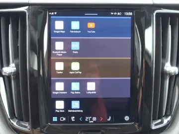 XC60 Recharge Plus Bright T8 AWD Pano/360°Cam/
