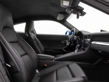 Porsche 911 Carrera 4