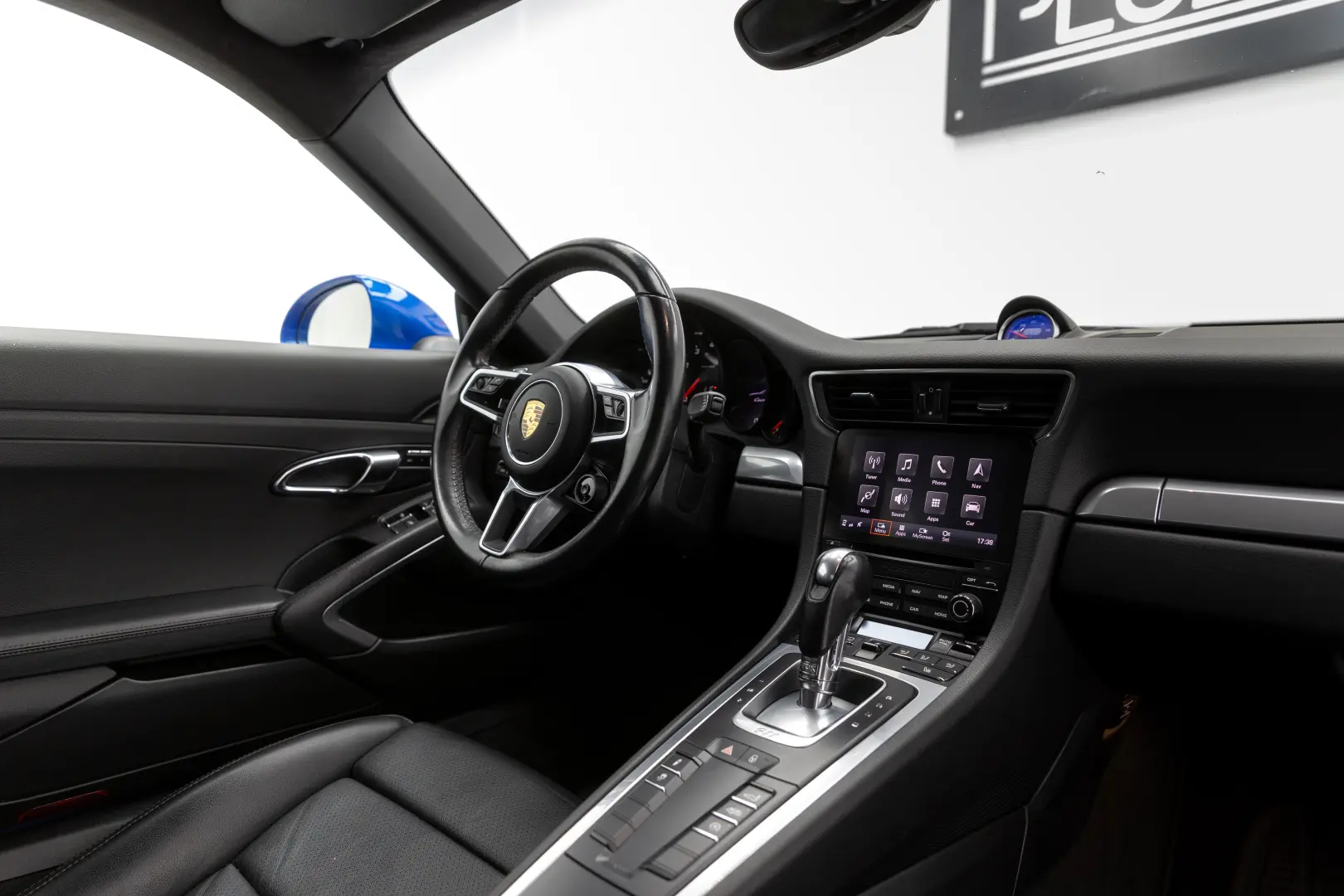 Porsche 911 Carrera 4