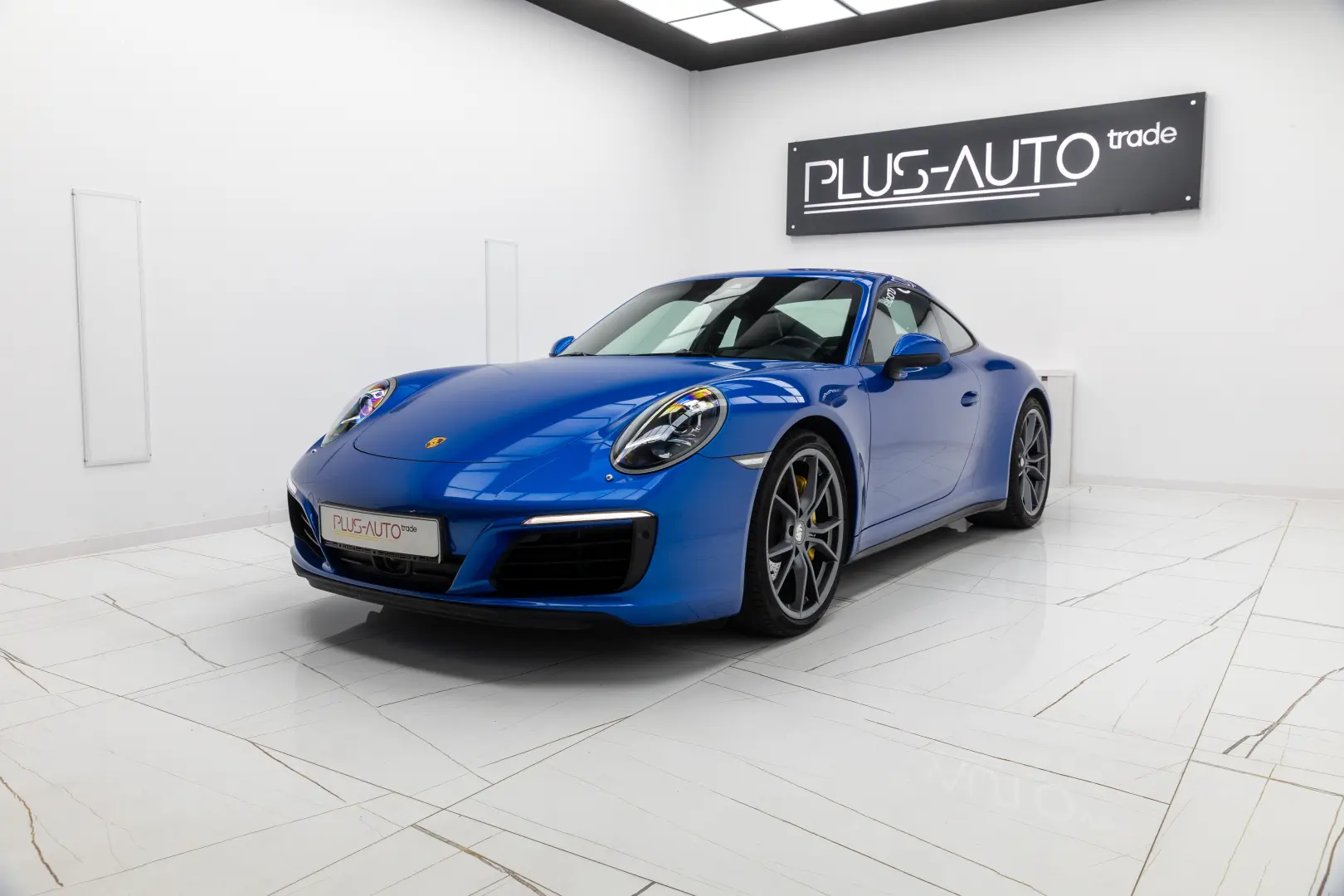 Porsche 911 Carrera 4