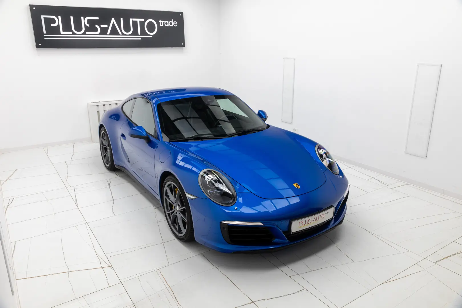 Porsche 911 Carrera 4