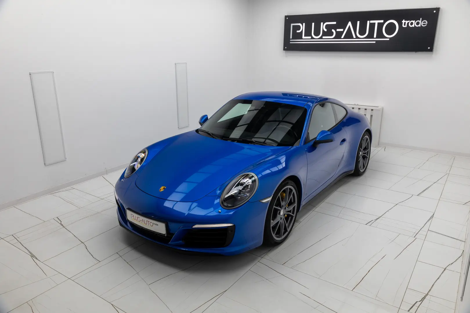 Porsche 911 Carrera 4