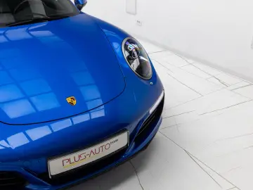 Porsche 911 Carrera 4