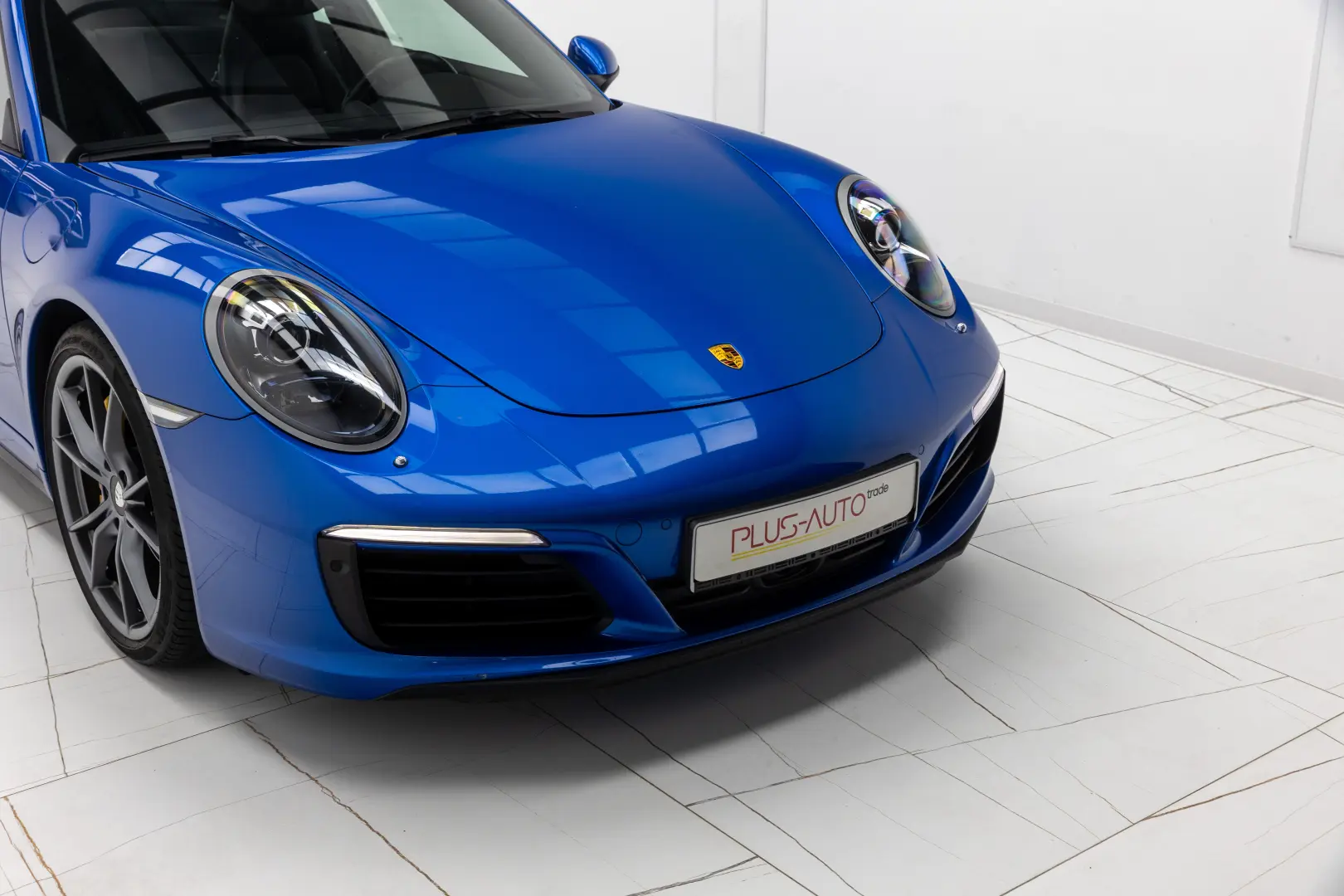 Porsche 911 Carrera 4