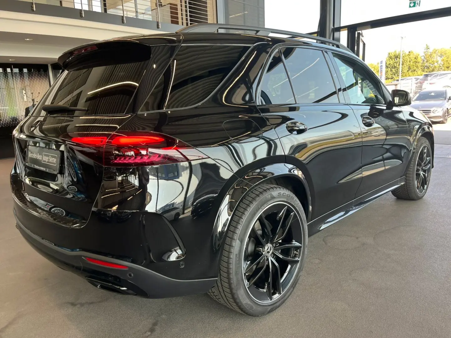 GLE 450 d 4M AMG NIGHT PANO PREMIUM AIRMATIC AH