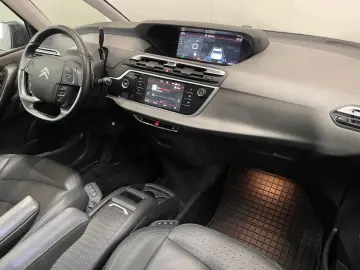 Citroen C4_GRAND_SPACE_TOURER