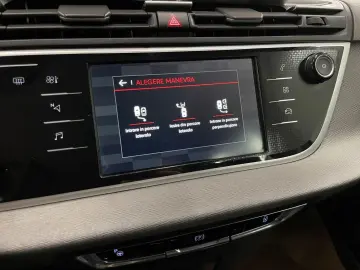 Citroen C4_GRAND_SPACE_TOURER