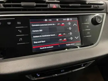 Citroen C4_GRAND_SPACE_TOURER