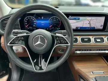 GLE 450 d 4M AMG+Pano+Burm+Distr+Sitzkli+HUD+AIR