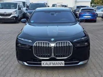 740 d xDrive Design Pure Excellence Theatre Scre