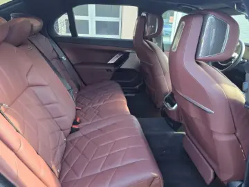 740 d xDrive Design Pure Excellence Theatre Scre