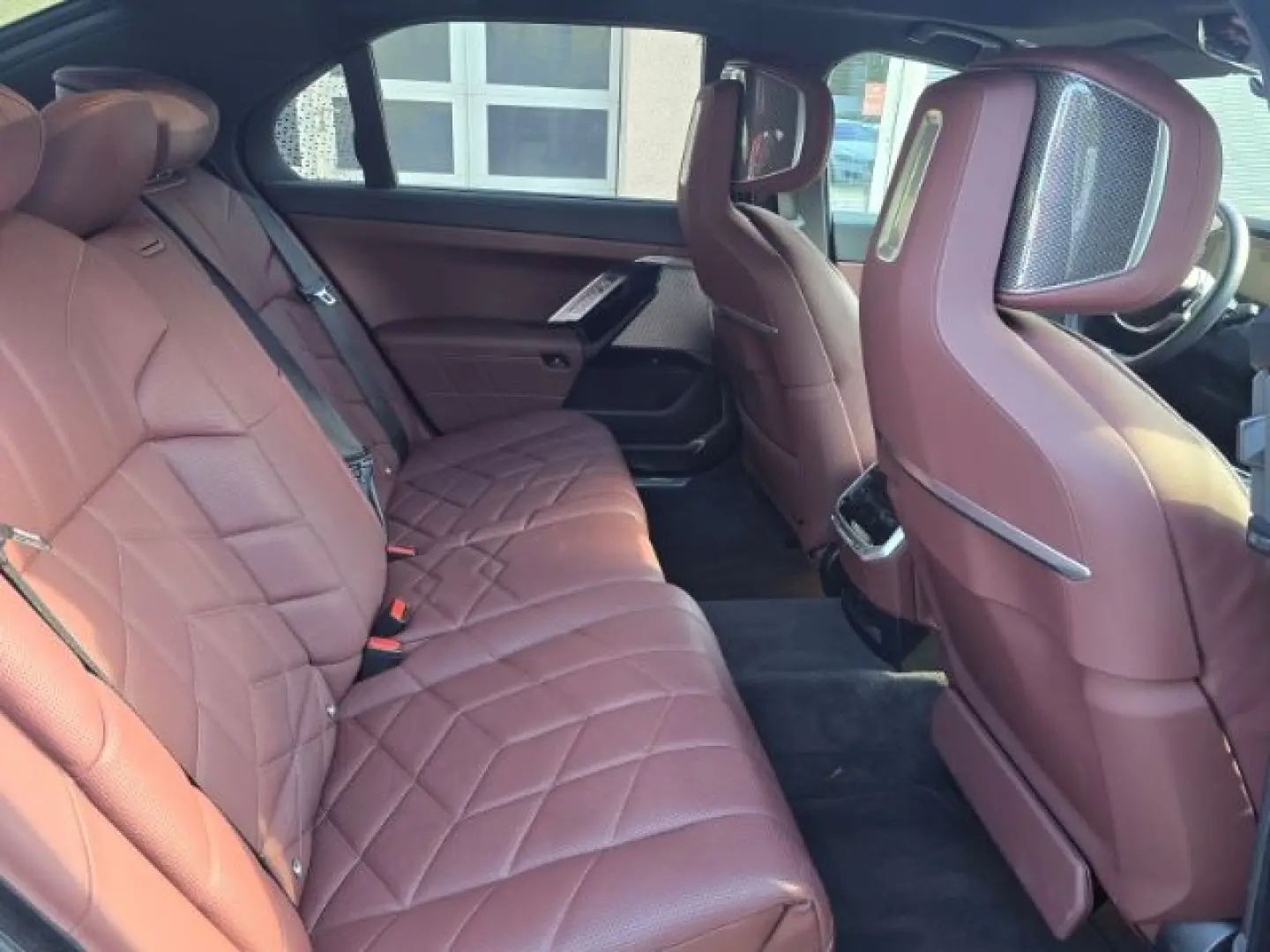 740 d xDrive Design Pure Excellence Theatre Scre