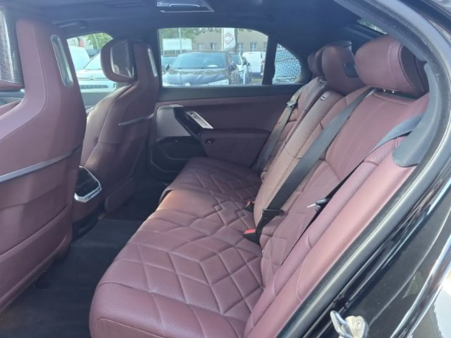 740 d xDrive Design Pure Excellence Theatre Scre