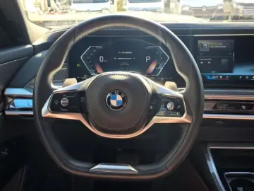 740 d xDrive Design Pure Excellence Theatre Scre