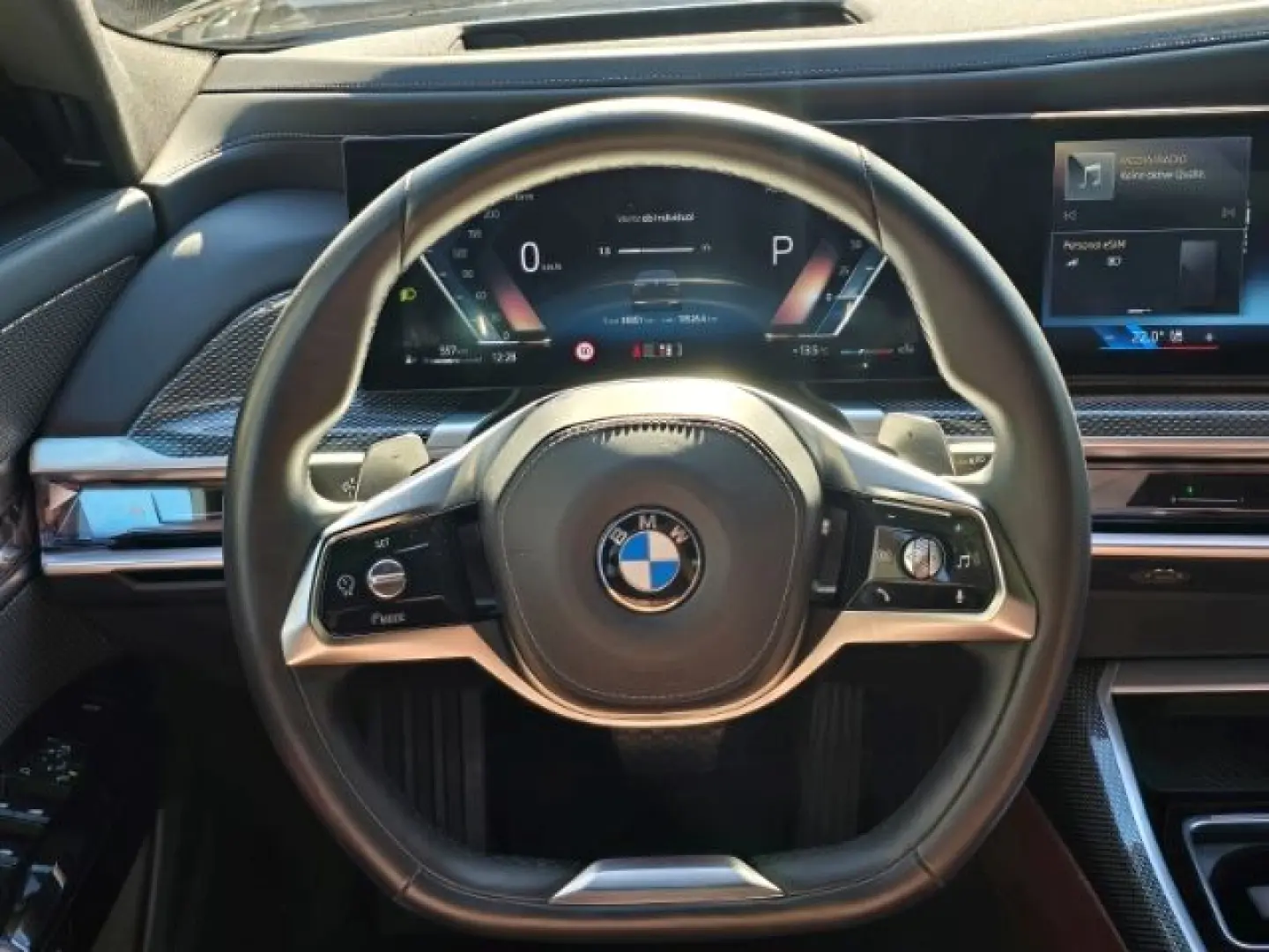740 d xDrive Design Pure Excellence Theatre Scre