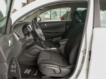 HYUNDAI TUCSON Xpossible