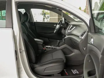 HYUNDAI TUCSON Xpossible