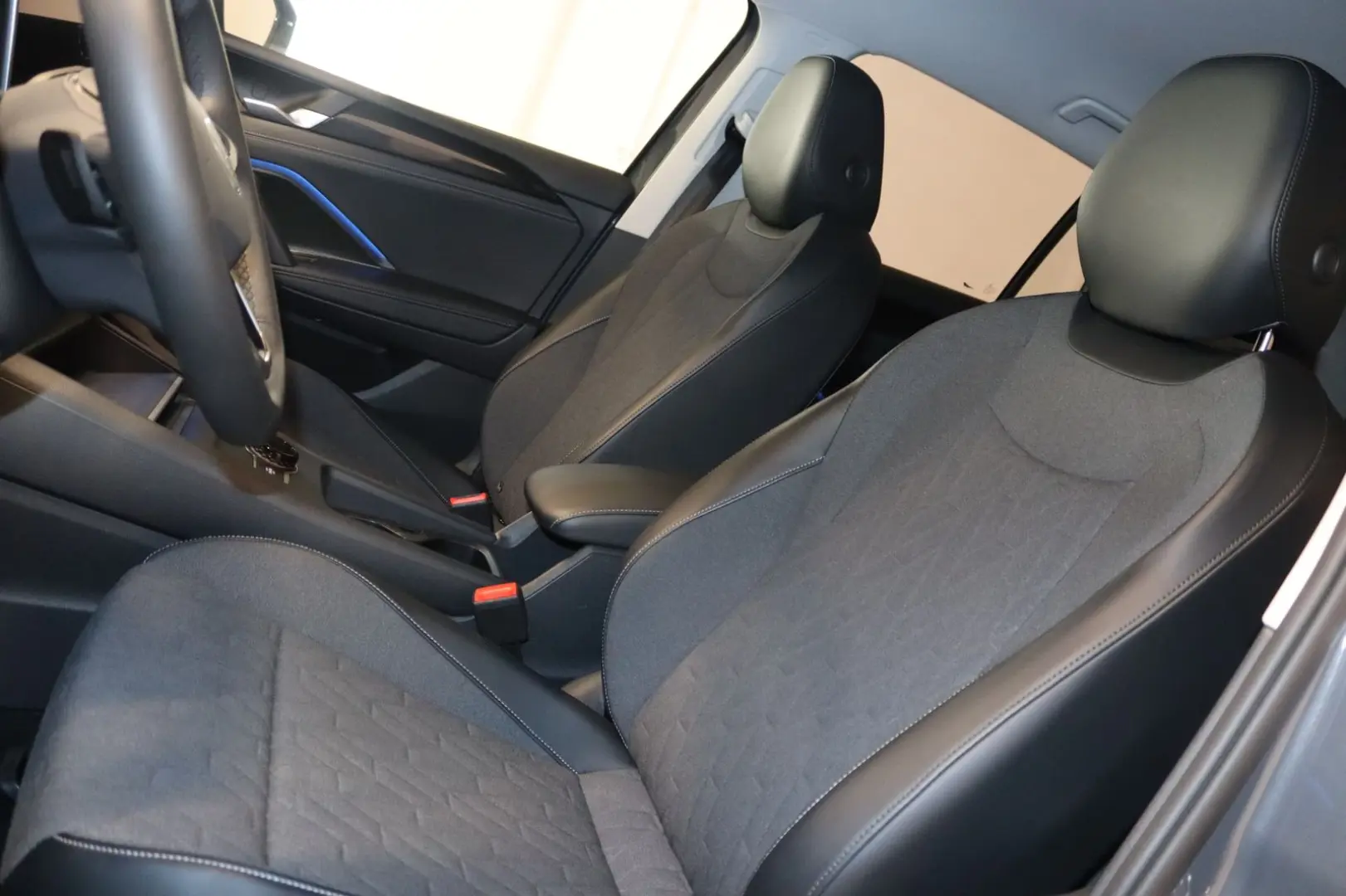 Tiguan 1.5 eTSI-Virt.-Kamera-AHK-NAV-ACC-LED-SHZ