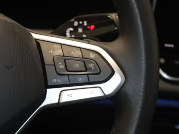 Tiguan 1.5 eTSI-Virt.-Kamera-AHK-NAV-ACC-LED-SHZ