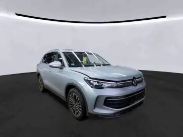 Tiguan 2.0 TDI Life DSG LED SHZ ACC 360 AHK