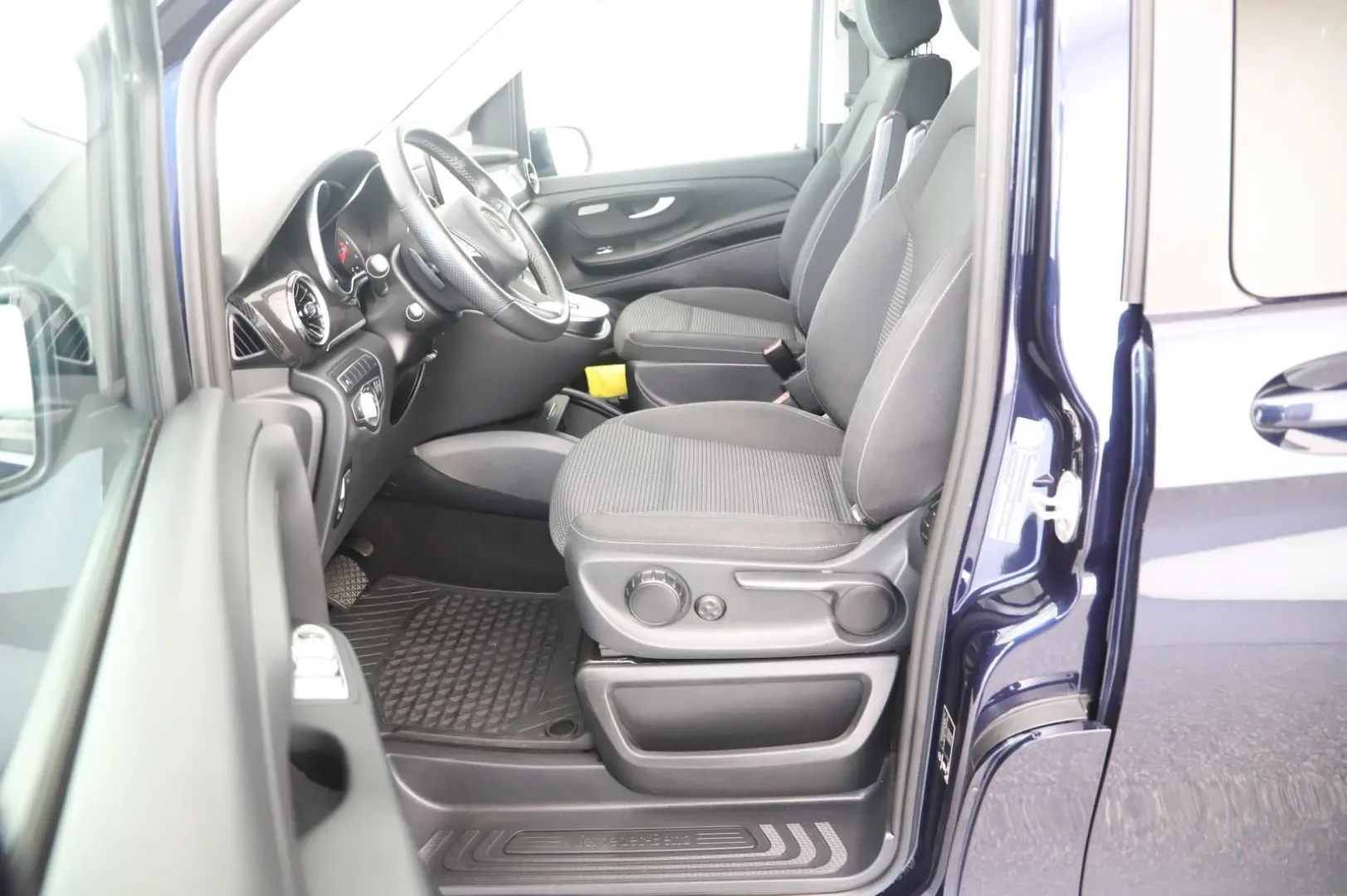 V 220 d EDITION Kompakt L1 Sport-P.+KAM+AHK+Spur