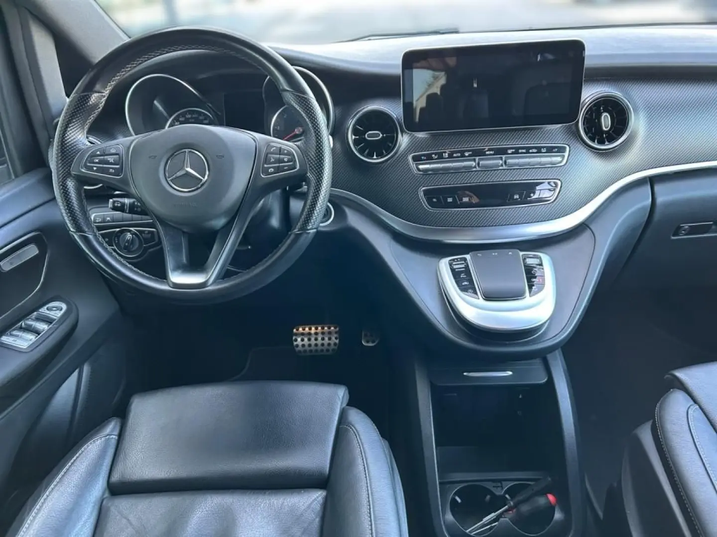 V 250 d 4MATIC EDITION AMG LED+DISTR+MBUX+KAMERA