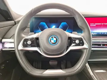 750e xDrive Massage DAProf 360° ExecutiveLo HUD