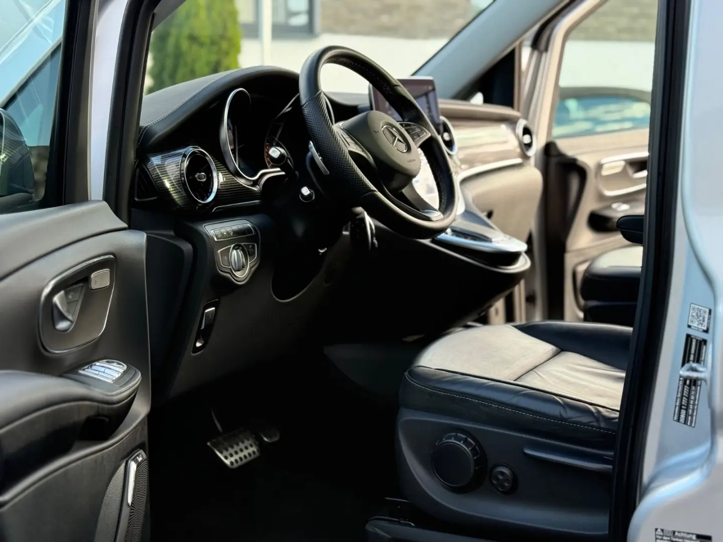 V 300 d 4M lang Avantg/AMG 19''/Standh/Pano/1HD