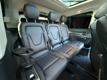 V 300 d 4M lang Avantg/AMG 19''/Standh/Pano/1HD