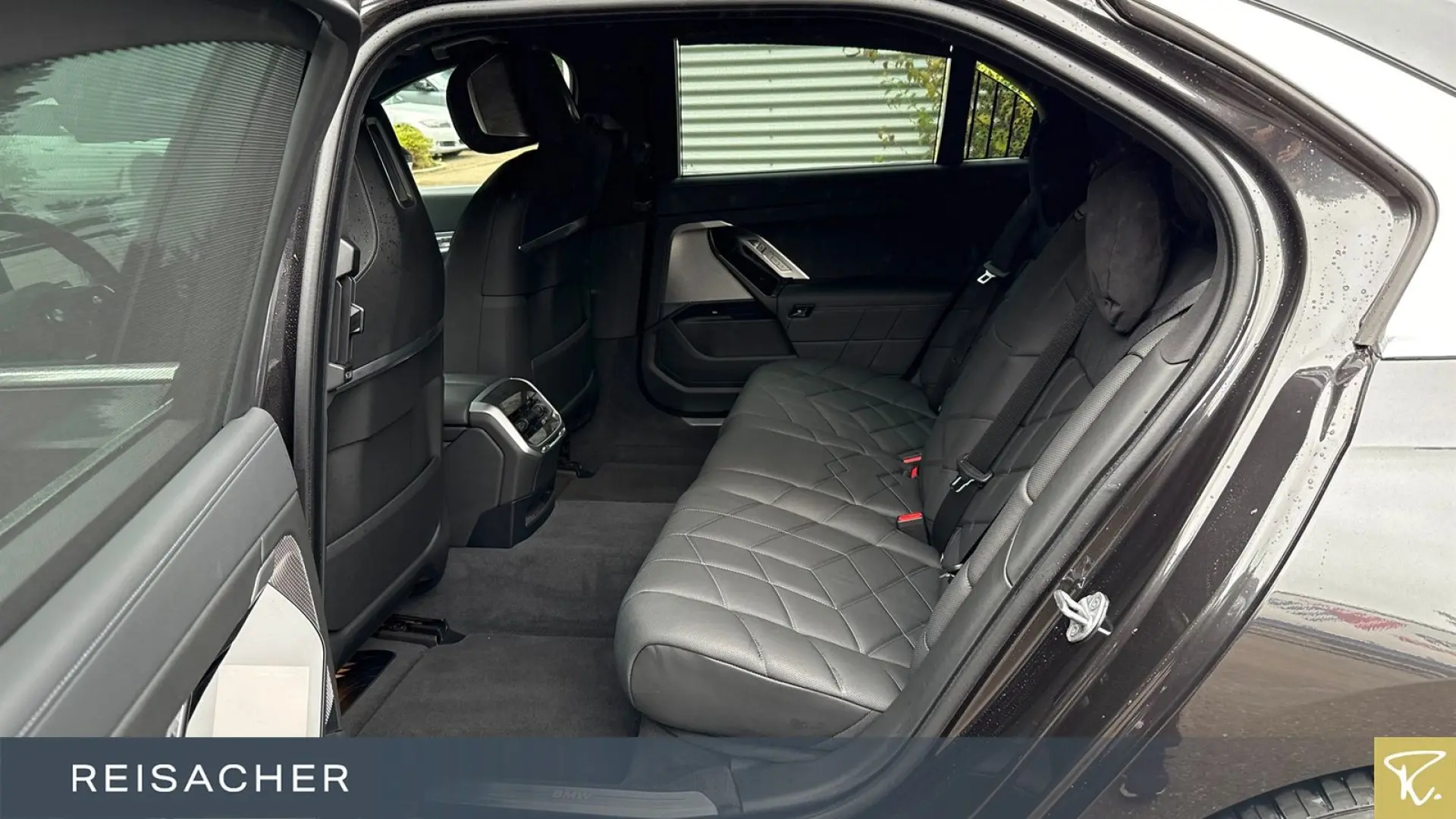 750e xDrive Navi HUD ACC 360° Massage 20